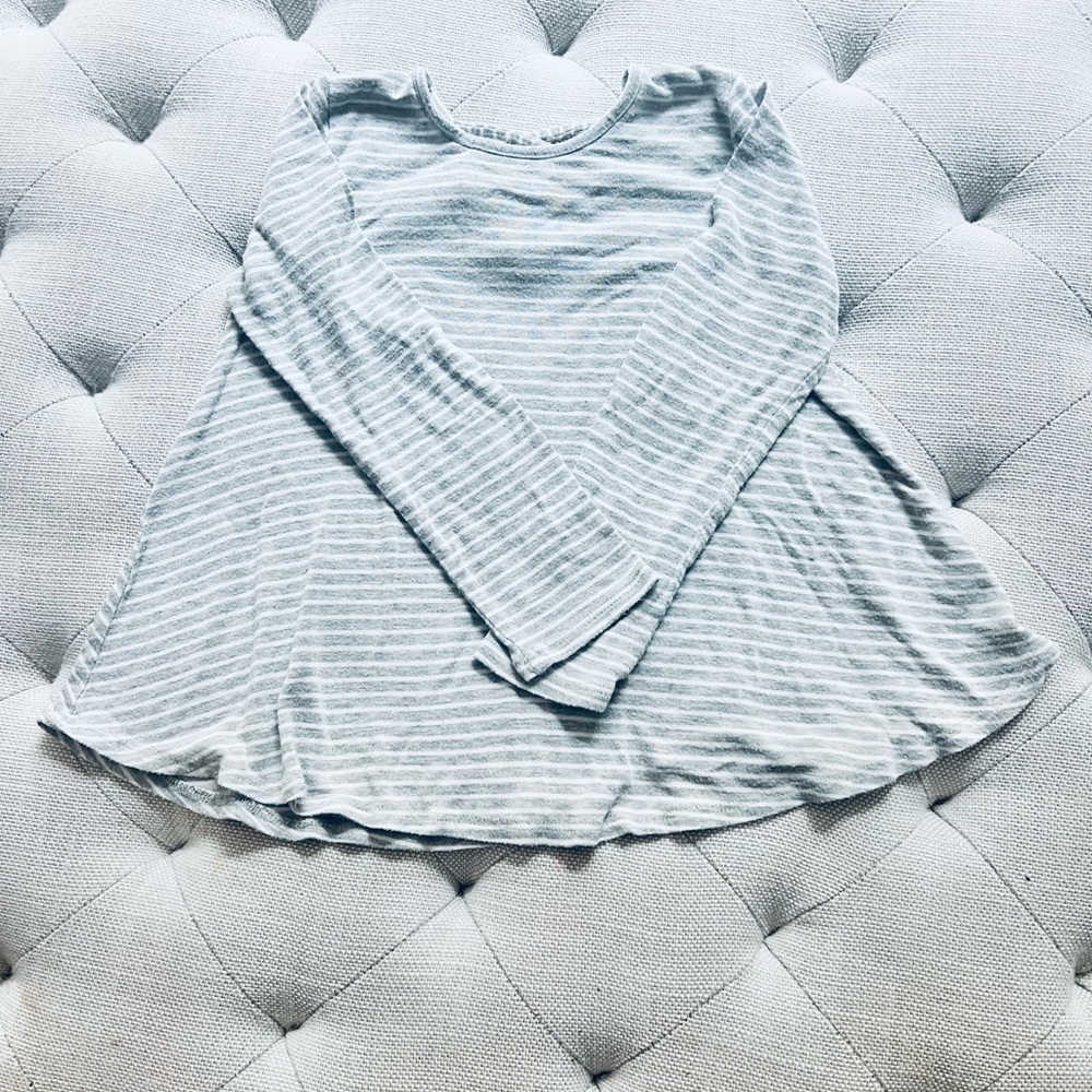 Persaya Girl XXS gray striped top
